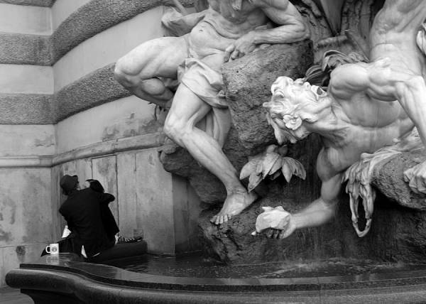 Photograph Dayle Ann Clavin Kiss In Vienna on One Eyeland